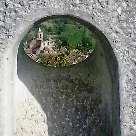 De La Val Hotel *