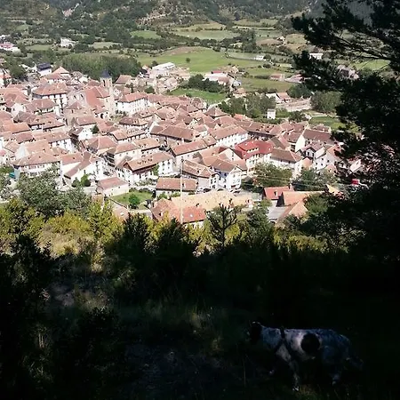 De La Val Hotel Hecho
