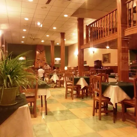 Hotel De La Val